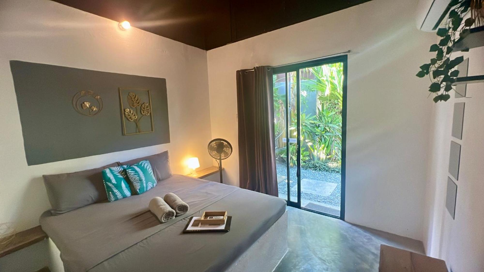 Yay Lodge Siargao, Private Room 1 With Ac & Hot Shower And Fast Starlink Wifi เจเนอรัลลูนา ภายนอก รูปภาพ