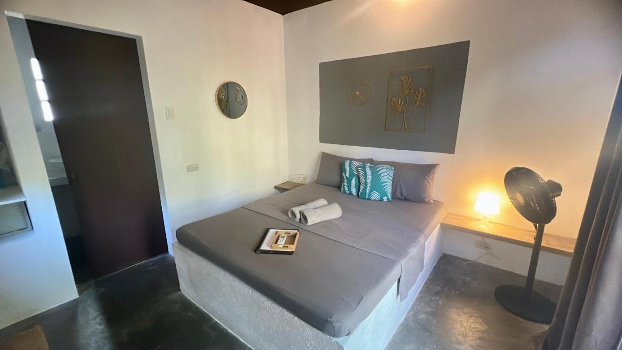 Yay Lodge Siargao, Private Room 1 With Ac & Hot Shower And Fast Starlink Wifi เจเนอรัลลูนา ภายนอก รูปภาพ